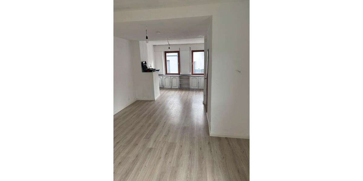 Etagenwohnung Polch - 4 Zimmer, 190 m&sup2;, 1.400&euro; | Angebot:26113399