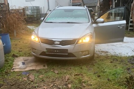 Kia Ceed 91.000 km 3.200 &euro; Wehr 79664