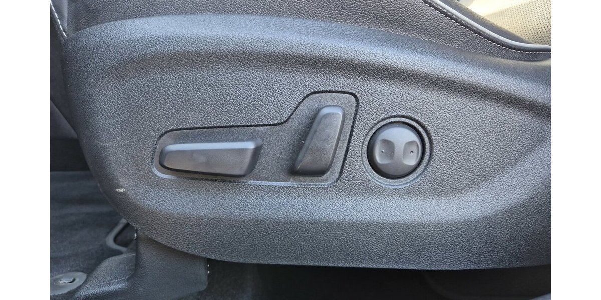 Kia Sportage Black Edition 4WD Automatik, Leder, Apple 28.421 km 24.890 &euro; Rodgau 63110