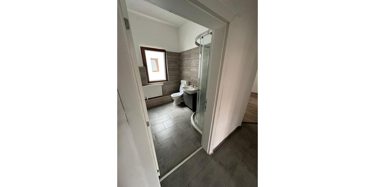 Etagenwohnung Eisleben (Lutherstadt) - 4 Zimmer, 90 m&sup2;, 900&euro; | Angebot:26532609