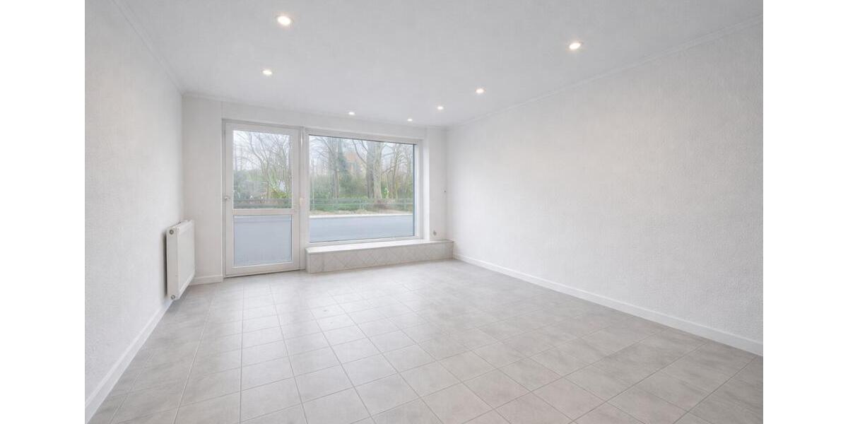 Zur Vermietung steht eine ca. 40 m² große Gewerbeeinheit in zentraler Lage von Lehrte, nur wenige Gehminuten vom Bahnhof entfernt. Die Einheit befindet sich im Erdgeschoss eines gepflegten... zimmer