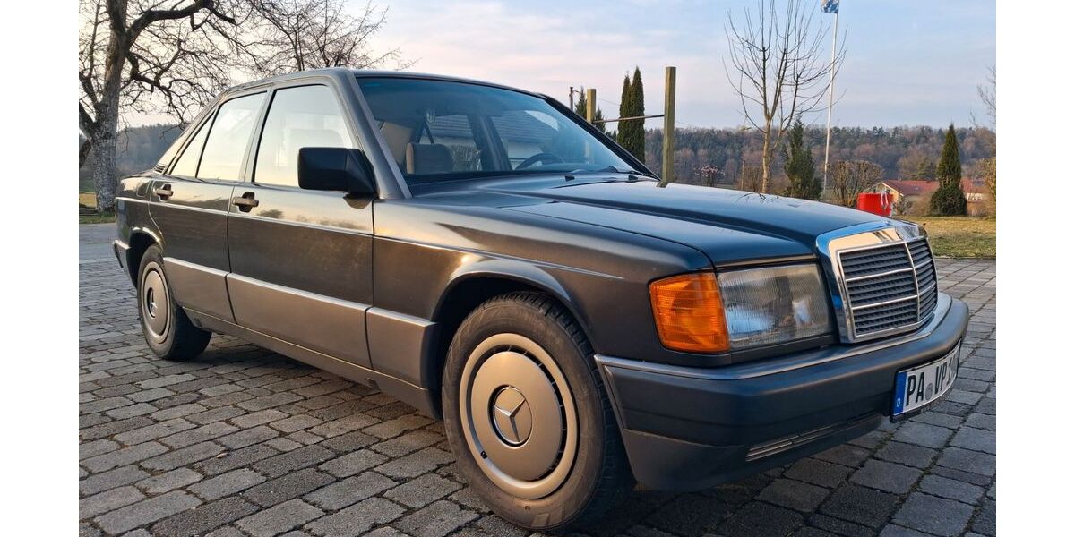 Mercedes-Benz 190 239.000 km 4.700 &euro; Ortenburg 94496