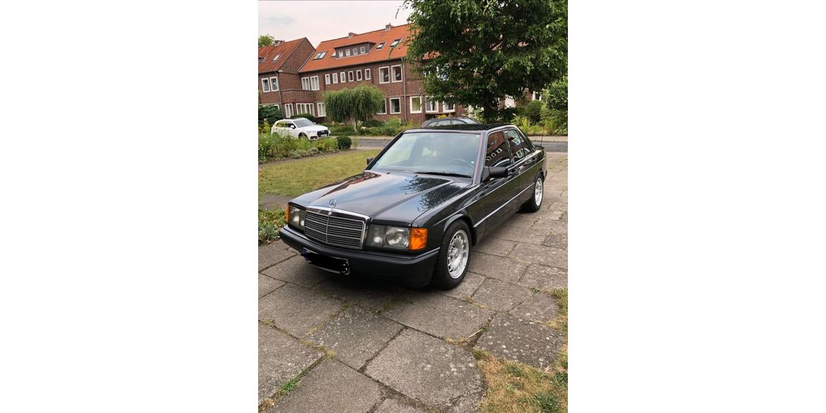 Mercedes-Benz 190 97.233 km 12.500 &euro; Hamburg 22529