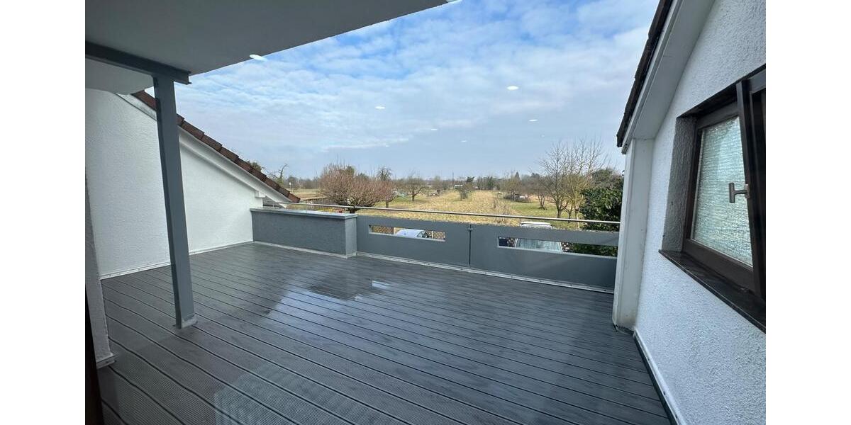 Etagenwohnung Rastatt - 4.5 Zimmer, 145 m&sup2;, 1.450&euro; | Angebot:24873257