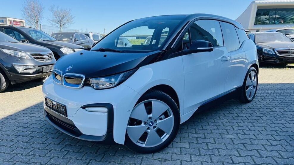 i3