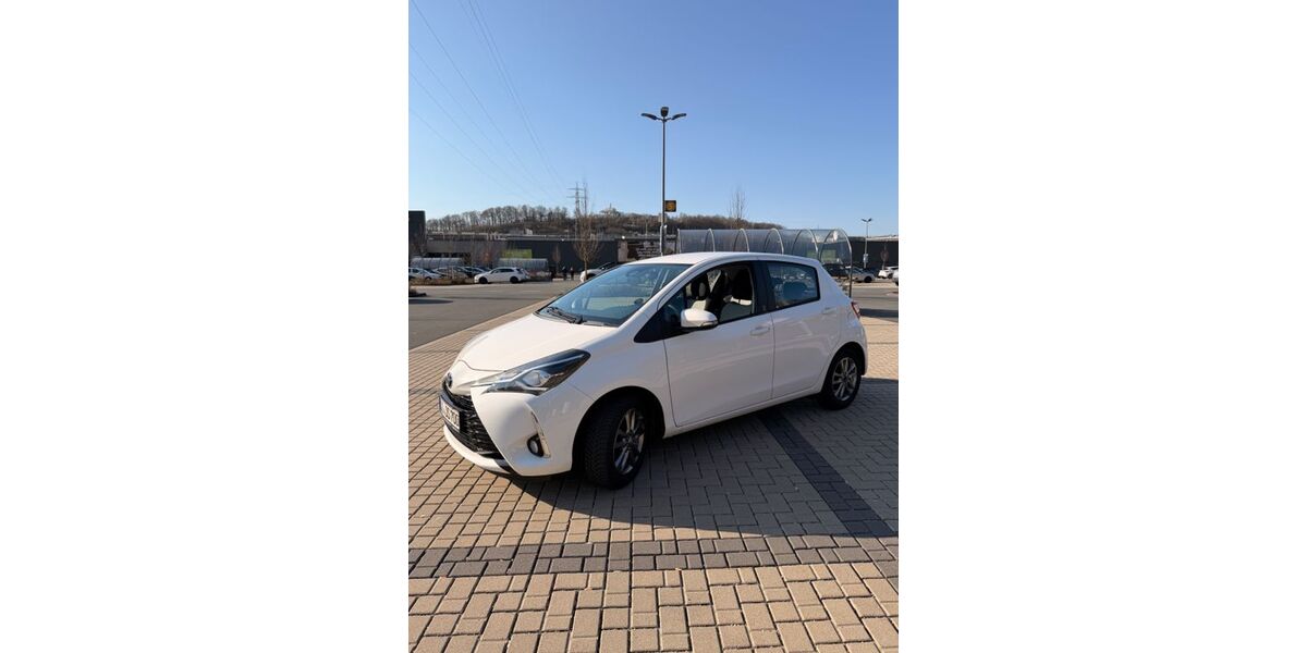 Toyota Yaris 86.390 km 11.500 &euro; Siegen 57072
