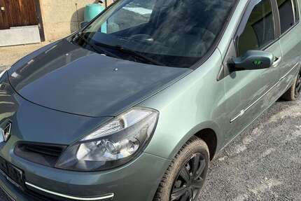 Renault Clio 214.253 km 2.299 &euro; Heidenau bei Dresden 01809