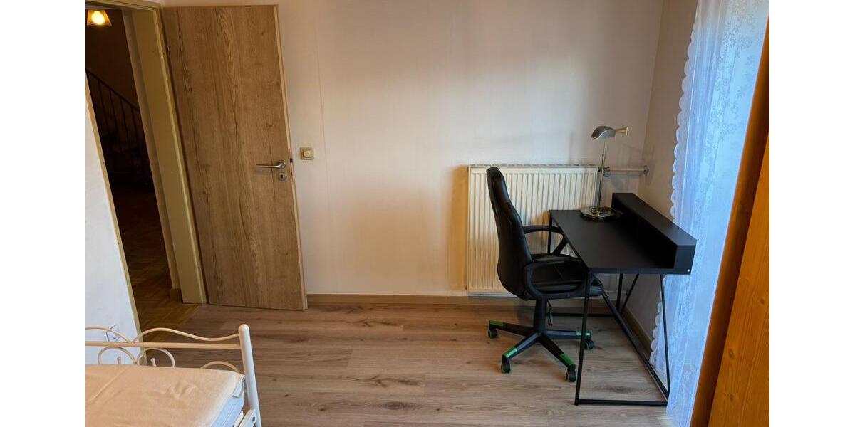 Etagenwohnung Kösching - 4 Zimmer, 160 m&sup2;, 480&euro; | Angebot:25996055