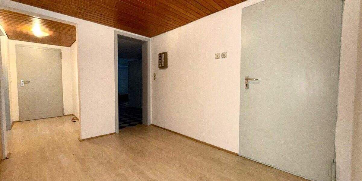 Einfamilienhaus Teublitz - 7 Zimmer, 163 m&sup2;, 1.250&euro; | Angebot:25051698