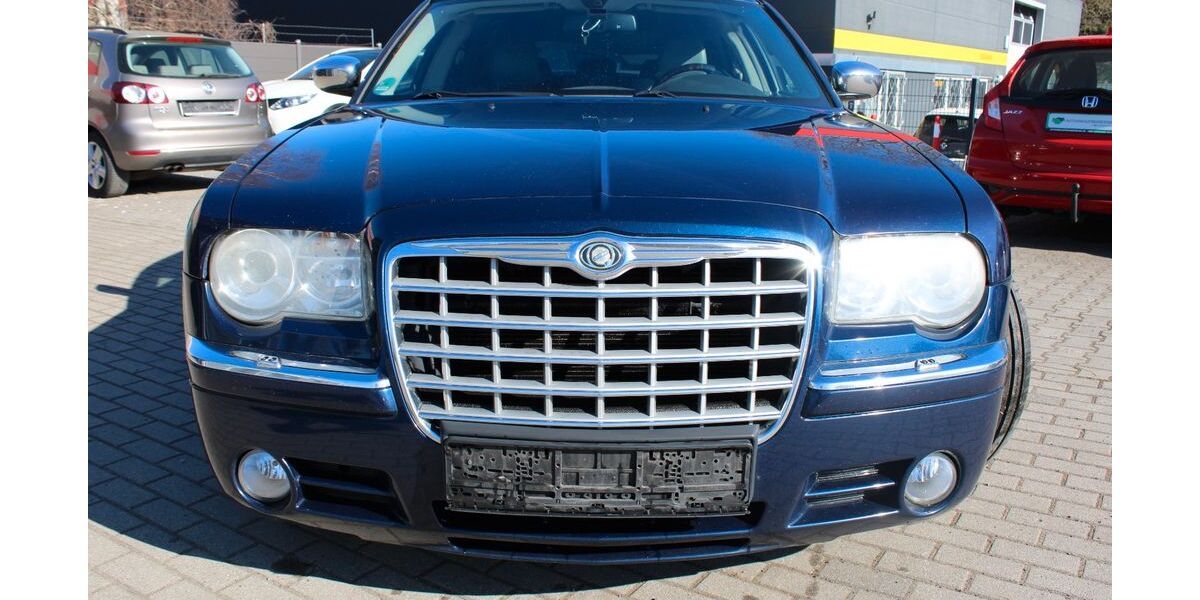 Chrysler 300C 388.000 km 1.800 &euro; Königs Wusterhausen 15711
