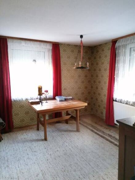 Mehrfamilienhaus, Wohnhaus Weikersheim Laudenbach - 8 Zimmer, 200 m&sup2;, 159.000&euro; | Angebot:26527303