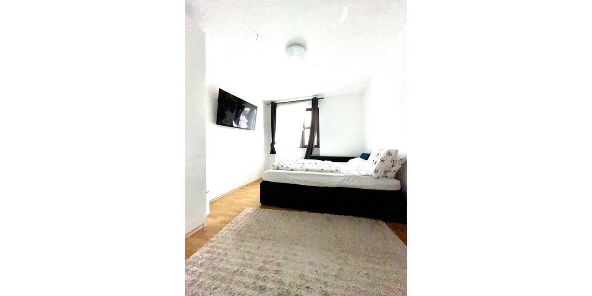 Etagenwohnung Wiesbaden Mainz-Amöneburg - 4 Zimmer, 110 m&sup2;, 1.700&euro; | Angebot:25950870