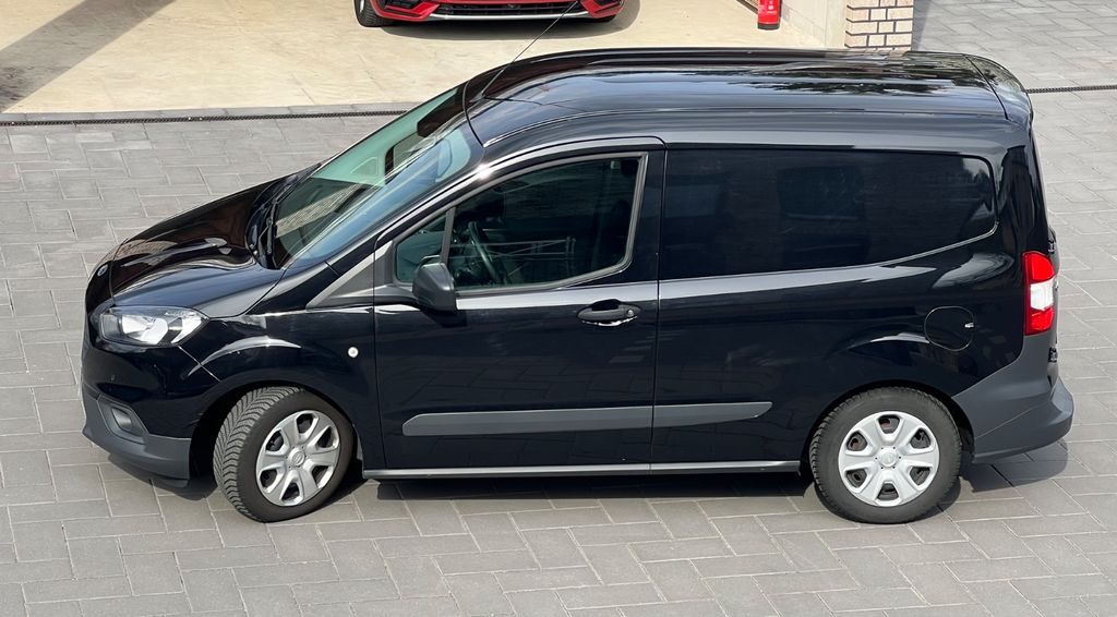 Ford Transit Courier 40.000 km 14.300 &euro; Hamburg 20535