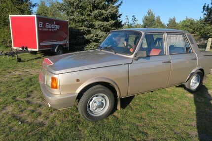 Wartburg 353 51.500 km 3.900 &euro; Gardelegen 39638