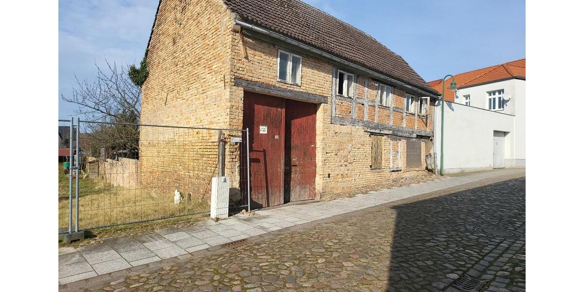 Mehrfamilienhaus, Wohnhaus Wesenberg - 6 Zimmer, 120 m&sup2;, 100.000&euro; | Angebot:26854998
