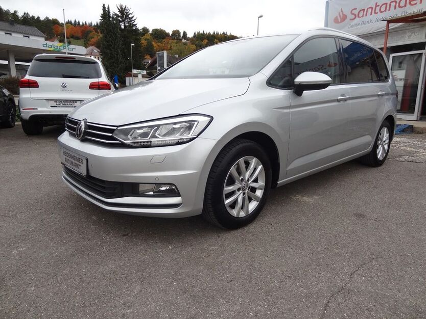 VW Touran 163.000 km 15.990 € Heidenheim 89520
