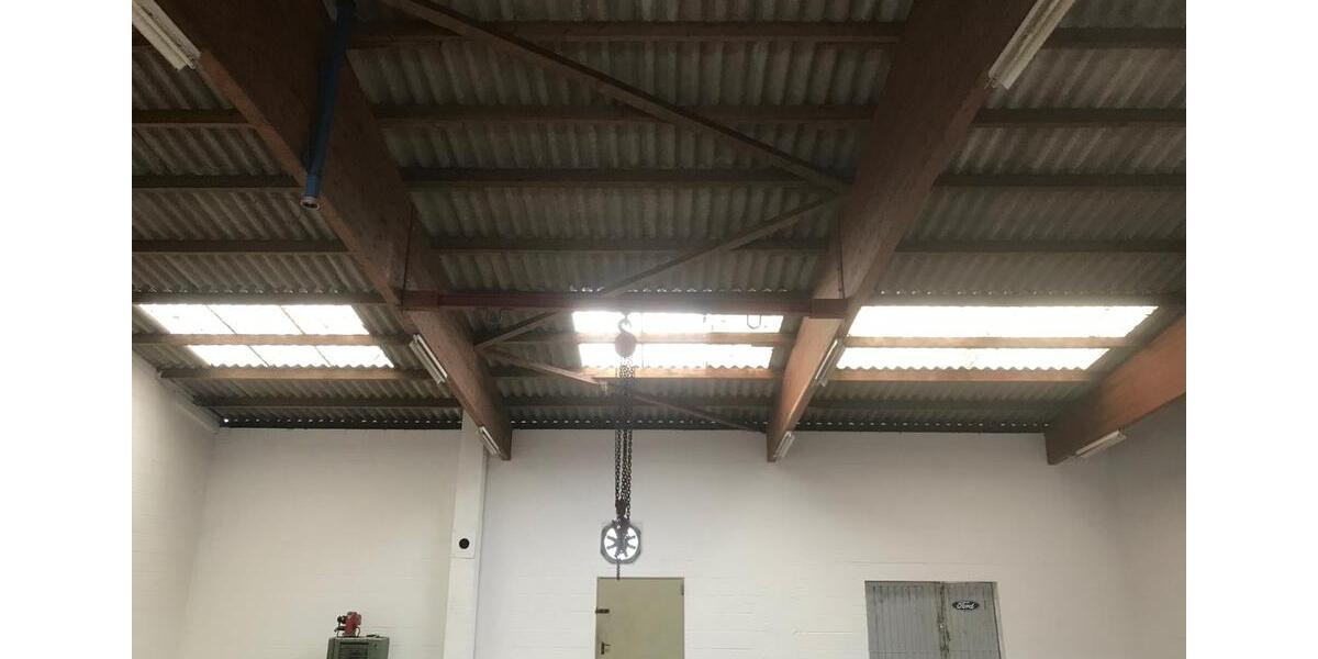 Vielseitige Lagerhalle (270 m²) mit Büro & Außengelände zimmer