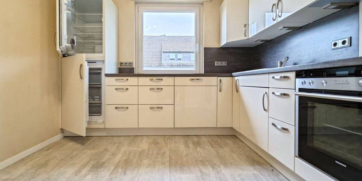 Mehrfamilienhaus, Wohnhaus Bremen Burg-Grambke - 6 Zimmer, 143 m&sup2;, 376.000&euro; | Angebot:26820353
