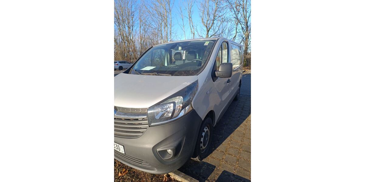 Opel Vivaro 189.000 km 8.300 &euro; München 80935