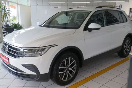VW Tiguan 80.800 km 23.900 € Stadtilm 99326