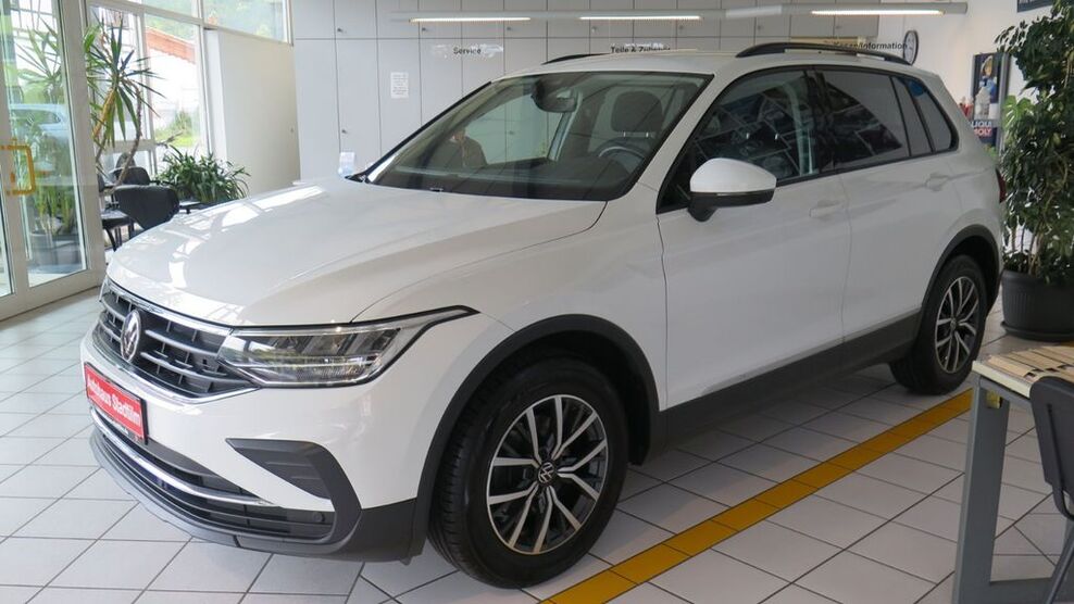 VW Tiguan 80.800 km 23.900 € Stadtilm 99326