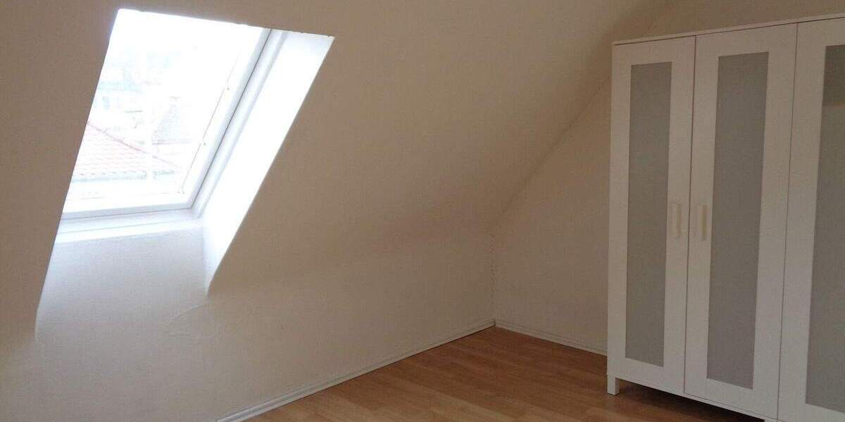 Mehrfamilienhaus, Wohnhaus Uffenheim - 7 Zimmer, 178 m&sup2;, 210.000&euro; | Angebot:25879295