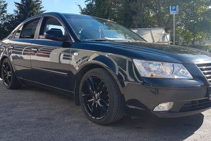 Hyundai SONATA 121.589 km 7.900 &euro; Grasellenbach/Wahlen 64689