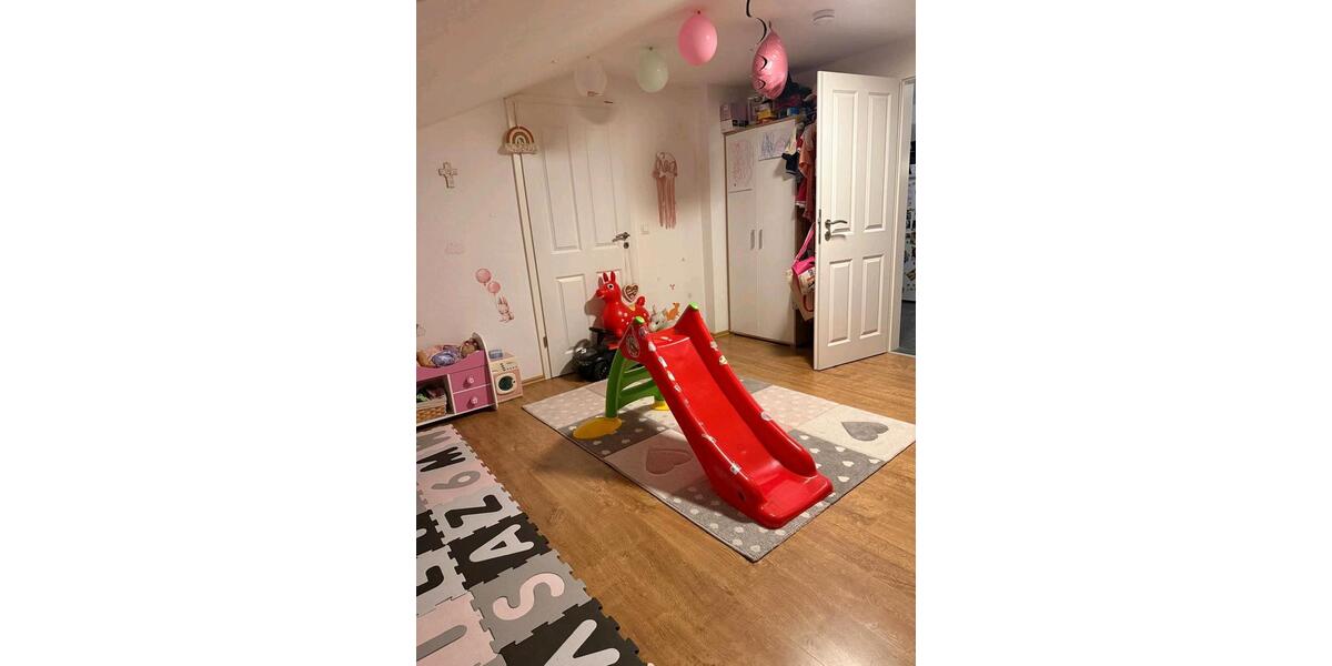Etagenwohnung Tiefenbach - 3 Zimmer, 128 m&sup2;, 1.190&euro; | Angebot:26678760