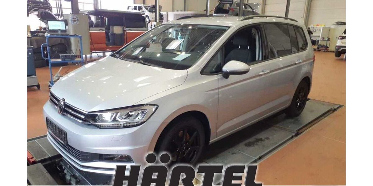 VW Touran 52.600 km 23.400 &euro; Osnabrück 49084