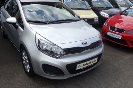 Kia Rio 105.362 km 5.885 &euro; Bad Honnef 53604