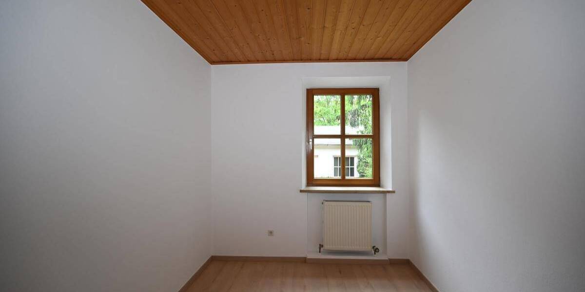 Etagenwohnung Neumarkt Altenhof - 4 Zimmer, 96 m&sup2;, 800&euro; | Angebot:26796430