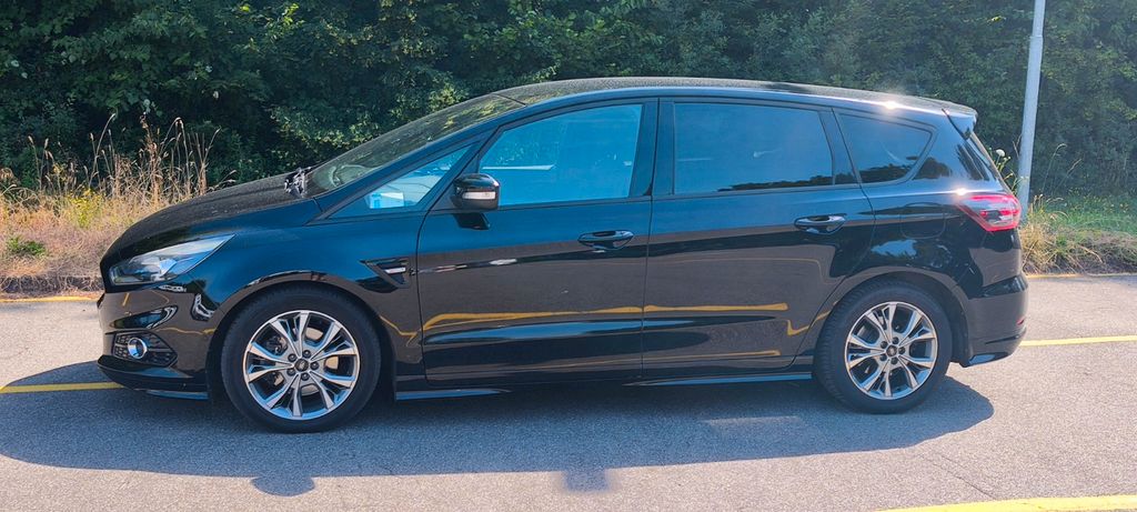 Ford S-Max 111.000 km 15.799 &euro; Gundelsheim 74831