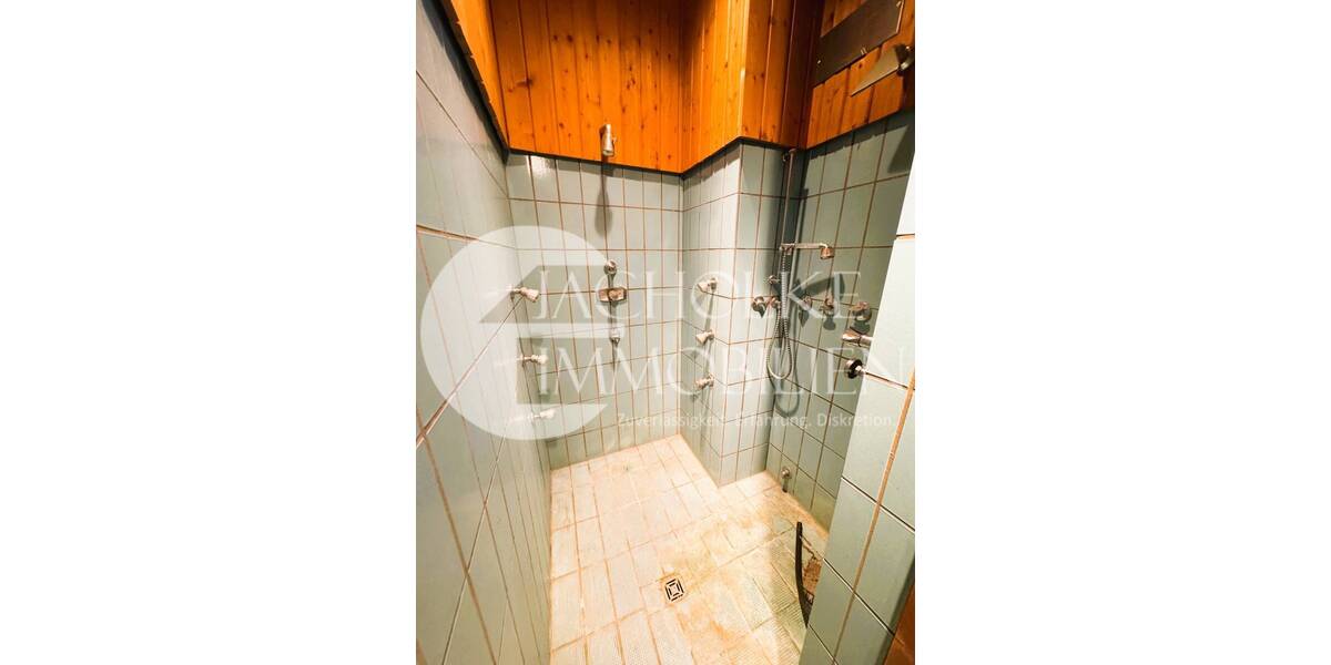 Mehrfamilienhaus, Wohnhaus Bienenbüttel / Wichmannsburg Wichmannsburg - 8 Zimmer, 396 m&sup2;, 715.000&euro; | Angebot:25700604