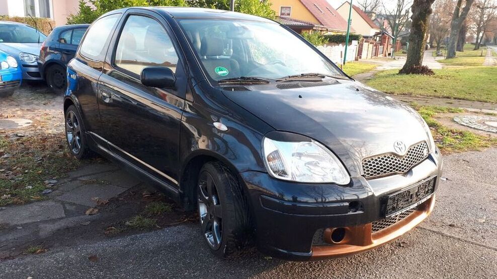 Yaris