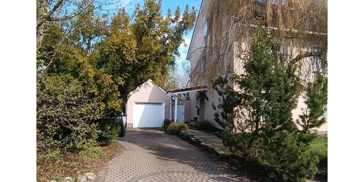 Einfamilienhaus Lage - 6 Zimmer, 160 m&sup2;, 295.000&euro; | Angebot:26227520