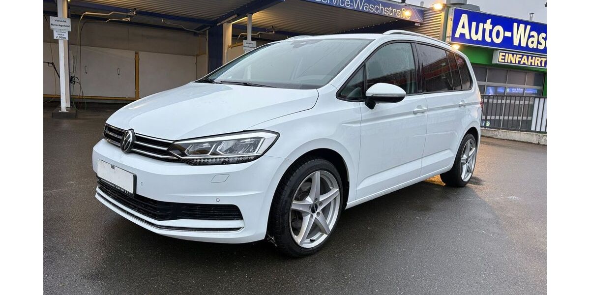 VW Touran 157.000 km 18.888 &euro; Eggolsheim 91330