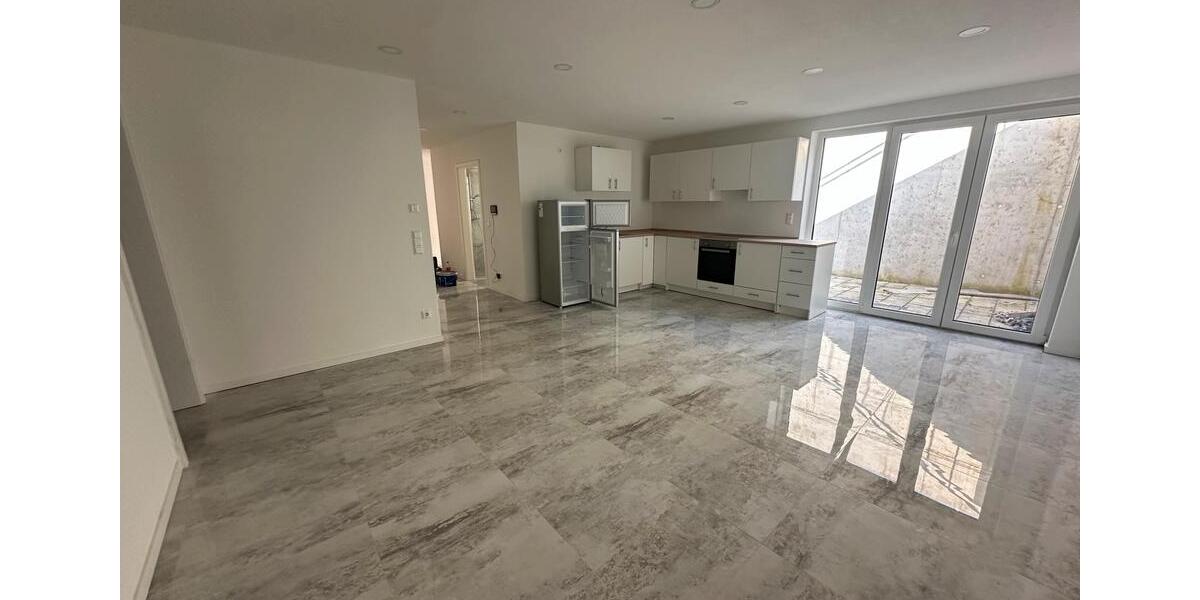 Erdgeschoßwohnung Brackenheim - 3 Zimmer, 87 m&sup2;, 1.200&euro; | Angebot:25392229