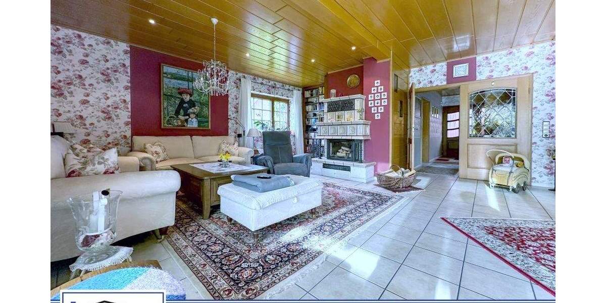 Hochwertiges Wohnhaus mit zusätzlicher Wohneinheit im Gewerbegebiet von Bad Schwartau 1 zimmer