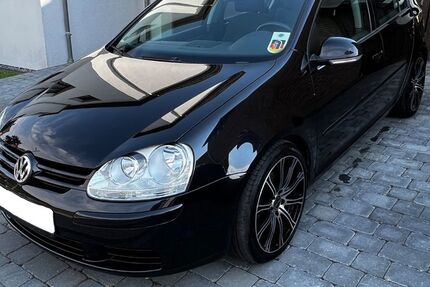 VW Golf 162.000 km 5.499 &euro; Euskirchen 53881