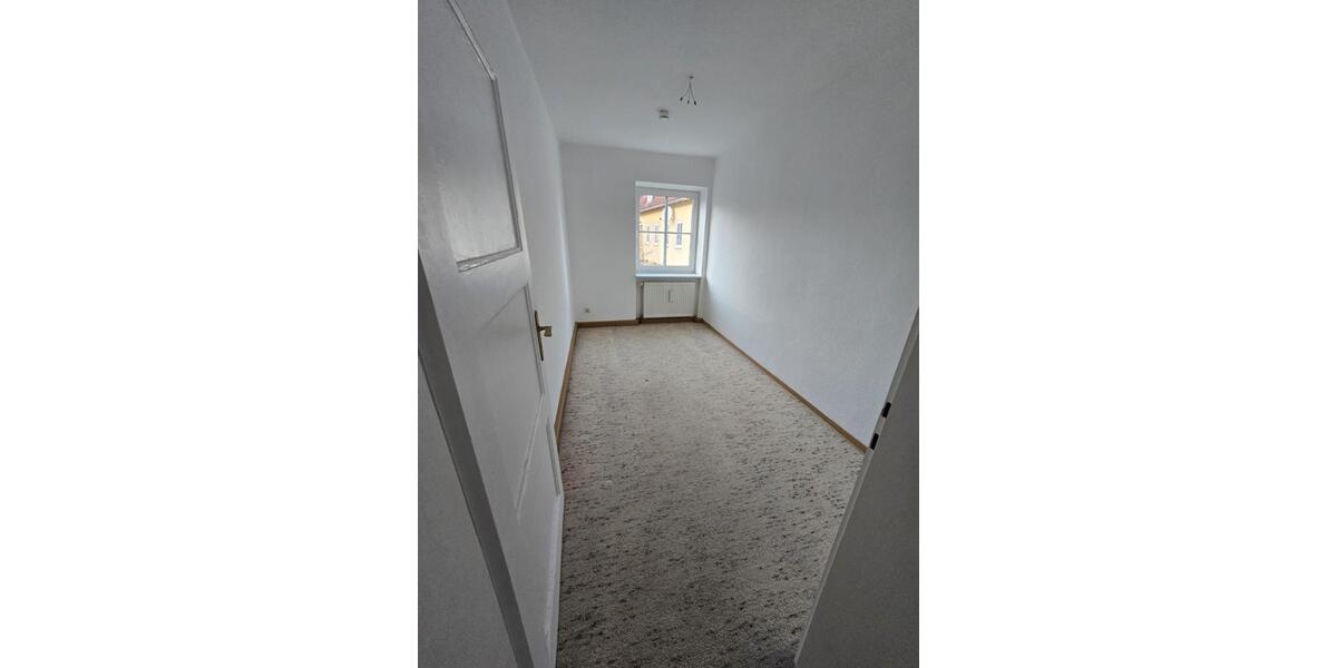 Etagenwohnung Bad Lauchstädt - 2 Zimmer, 46 m&sup2;, 280&euro; | Angebot:26610328
