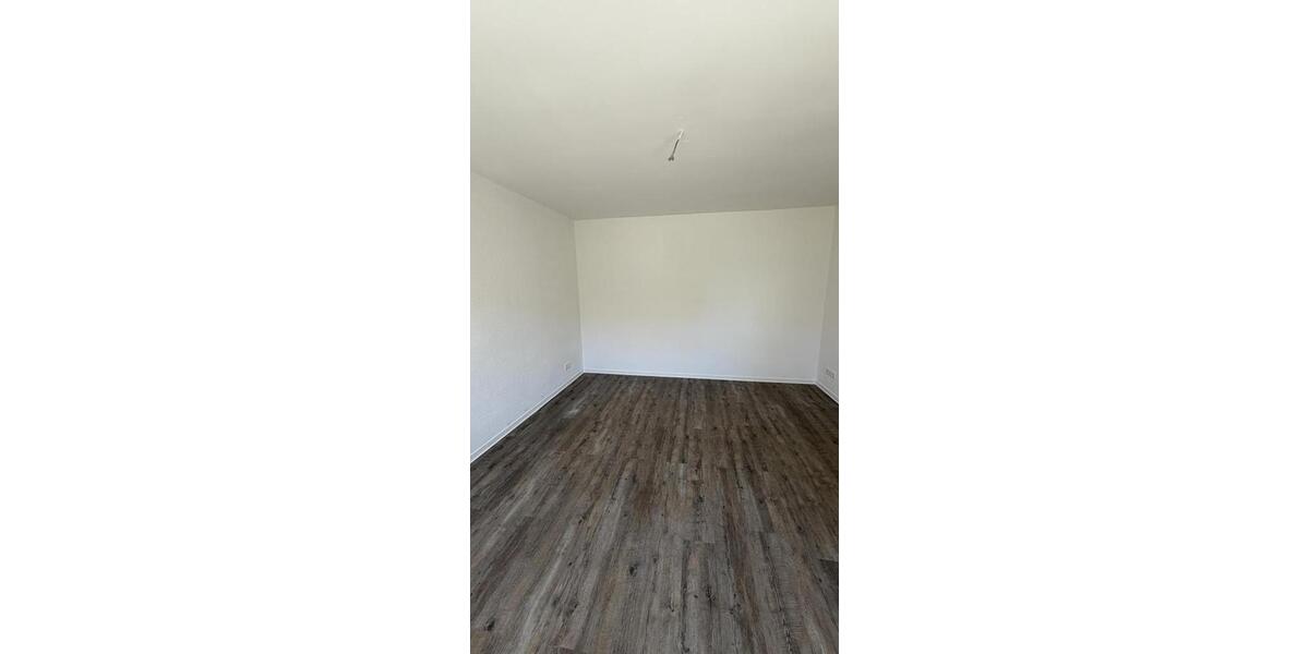 Erdgeschoßwohnung Sangerhausen - 4 Zimmer, 78 m&sup2;, 455&euro; | Angebot:26423864