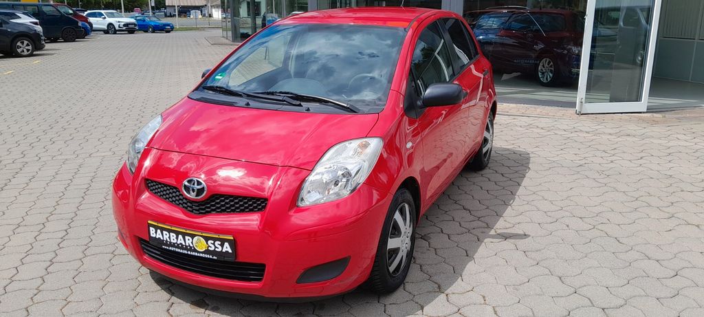 Toyota Yaris 114.400 km 2.800 &euro; Artern 06556