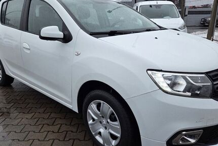 Dacia Sandero 100.208 km 7.900 &euro; Nürnberg 90439