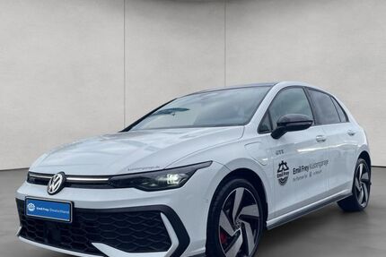 VW Golf 2.500 km 39.890 &euro; Husum 25813