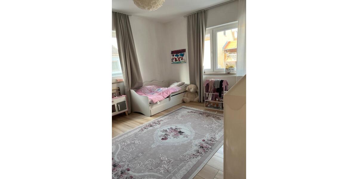 Erdgeschoßwohnung Ziemetshausen - 4 Zimmer, 109 m&sup2;, 1.600&euro; | Angebot:25376410