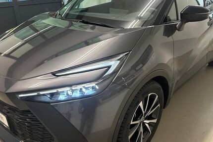 Toyota C-HR 9.781 km 25.990 &euro; LEONBERG 71229