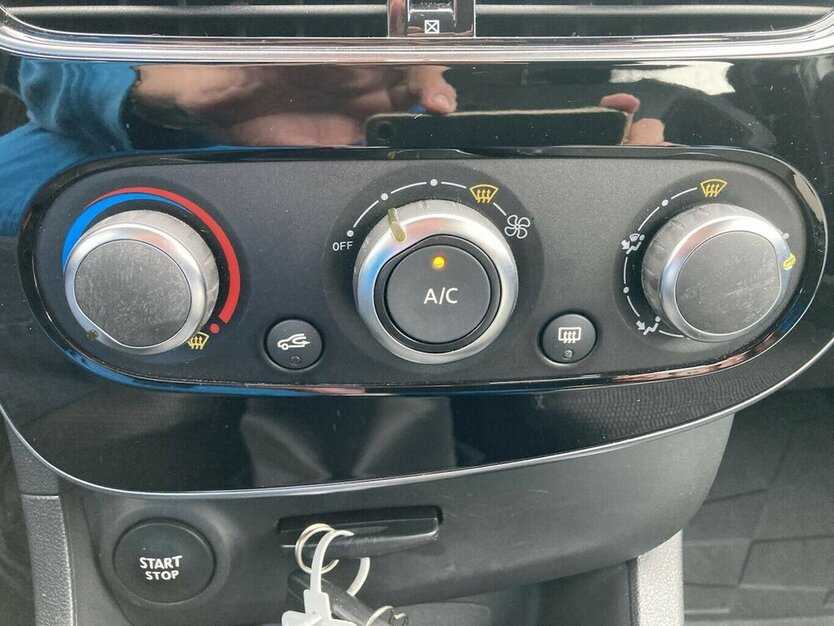 Renault Clio GT Bose Klima Navi 30.tkm ServNeu GARANTIE 30.000 km 12.500 € Erftstadt 50374