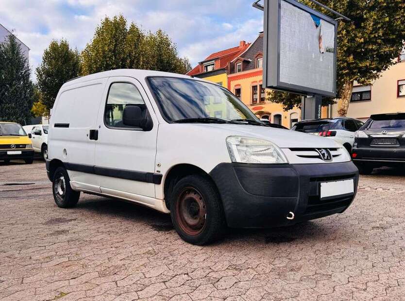 Peugeot Partner 153.000 km 2.900 € Saarbrücken 66115