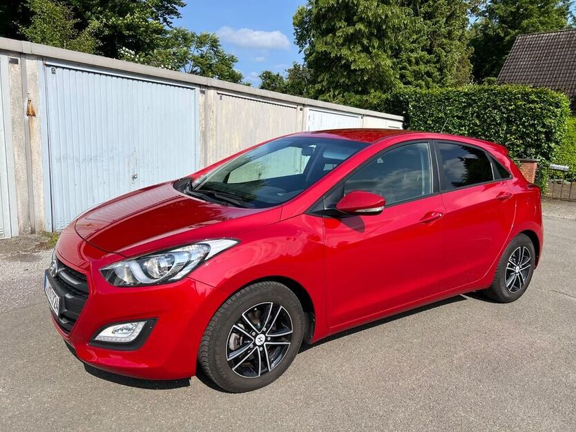 i30