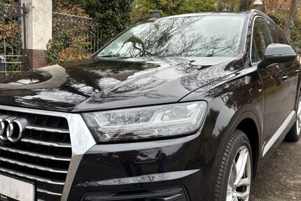 Audi Q7 178.000 km 22.500 &euro; Berlin 14129